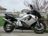 2001 Yamaha YZF 1000 R Thunderace photo